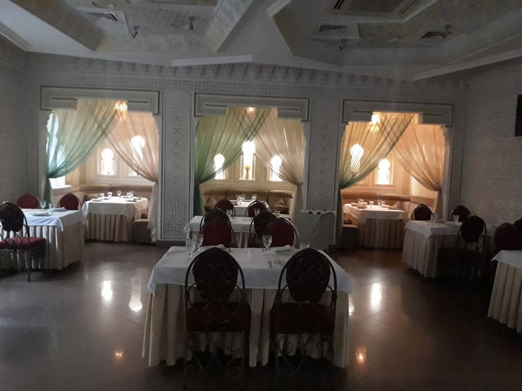 Шторы и столовое белье для ресторана Баку